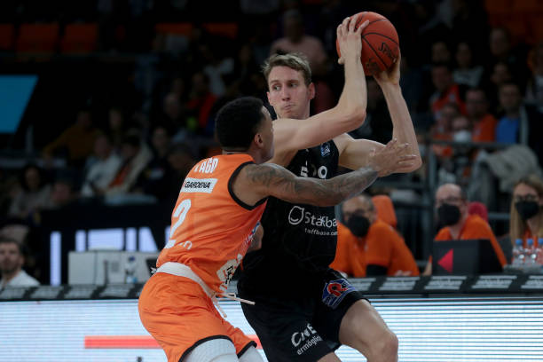 术层面不断 术层面不断