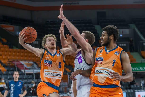 存在差距 存在差距